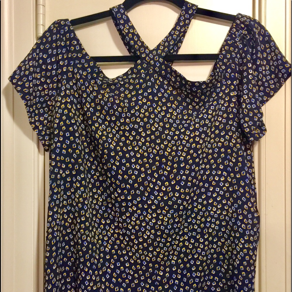Ann Taylor loft peep shoulder top. TODAY ONLY!